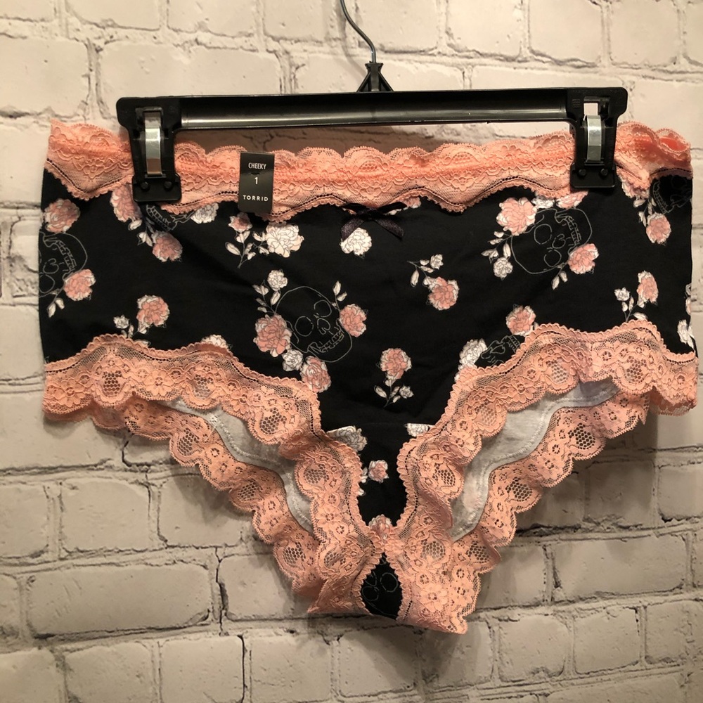 2 pair new hipsters panties